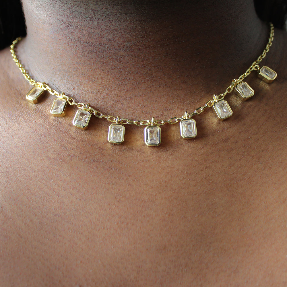 Amina Choker White