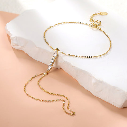 Kehlani Bracelet (hand chain)